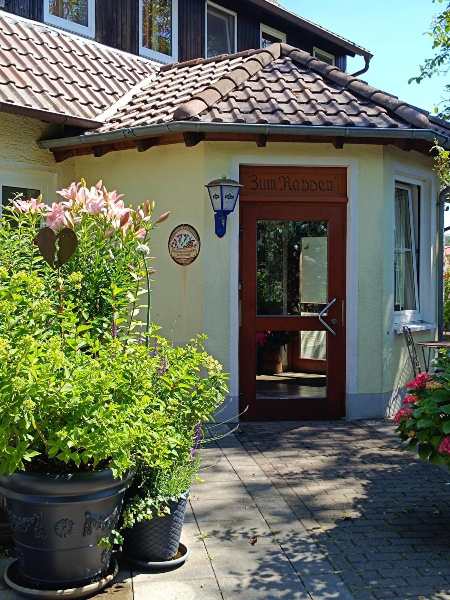 Landgasthof Zum Rappen Creglingen Exterior photo